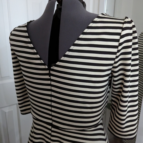 Black and White Striped Pixley Dress - Large - Picture 4 of 6